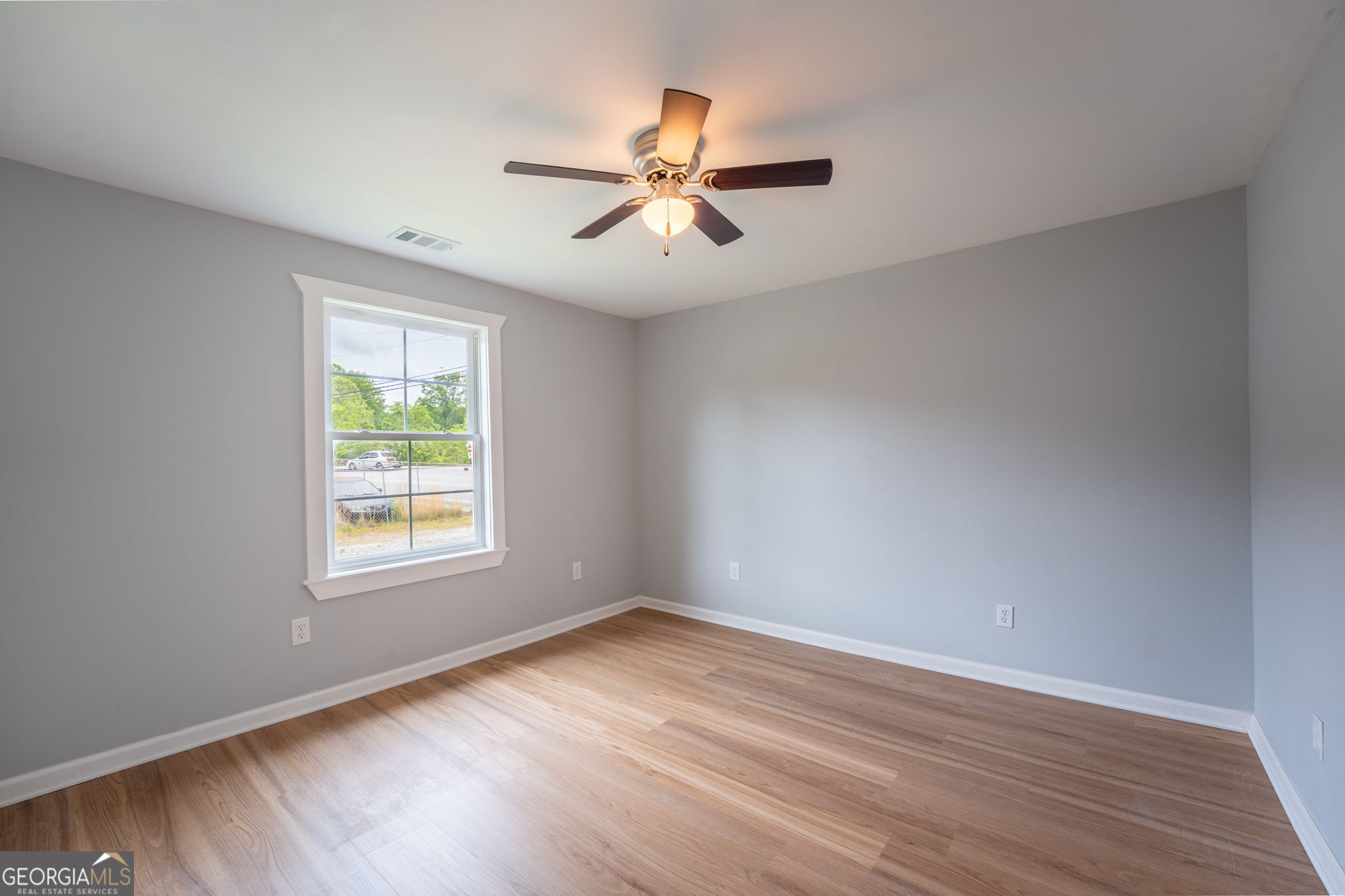 481 West Currahee Street Toccoa, GA 30577 - Photo 17 of 35