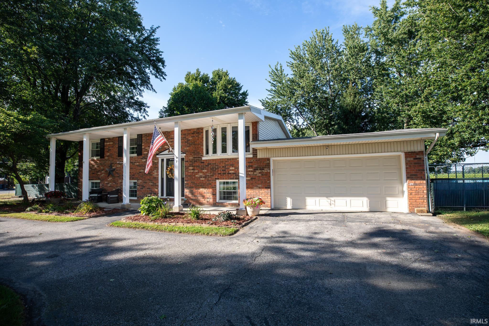 501 Shaffer Road Bourbon, IN 46504 - Photo 2 of 34 Gallery Image 2