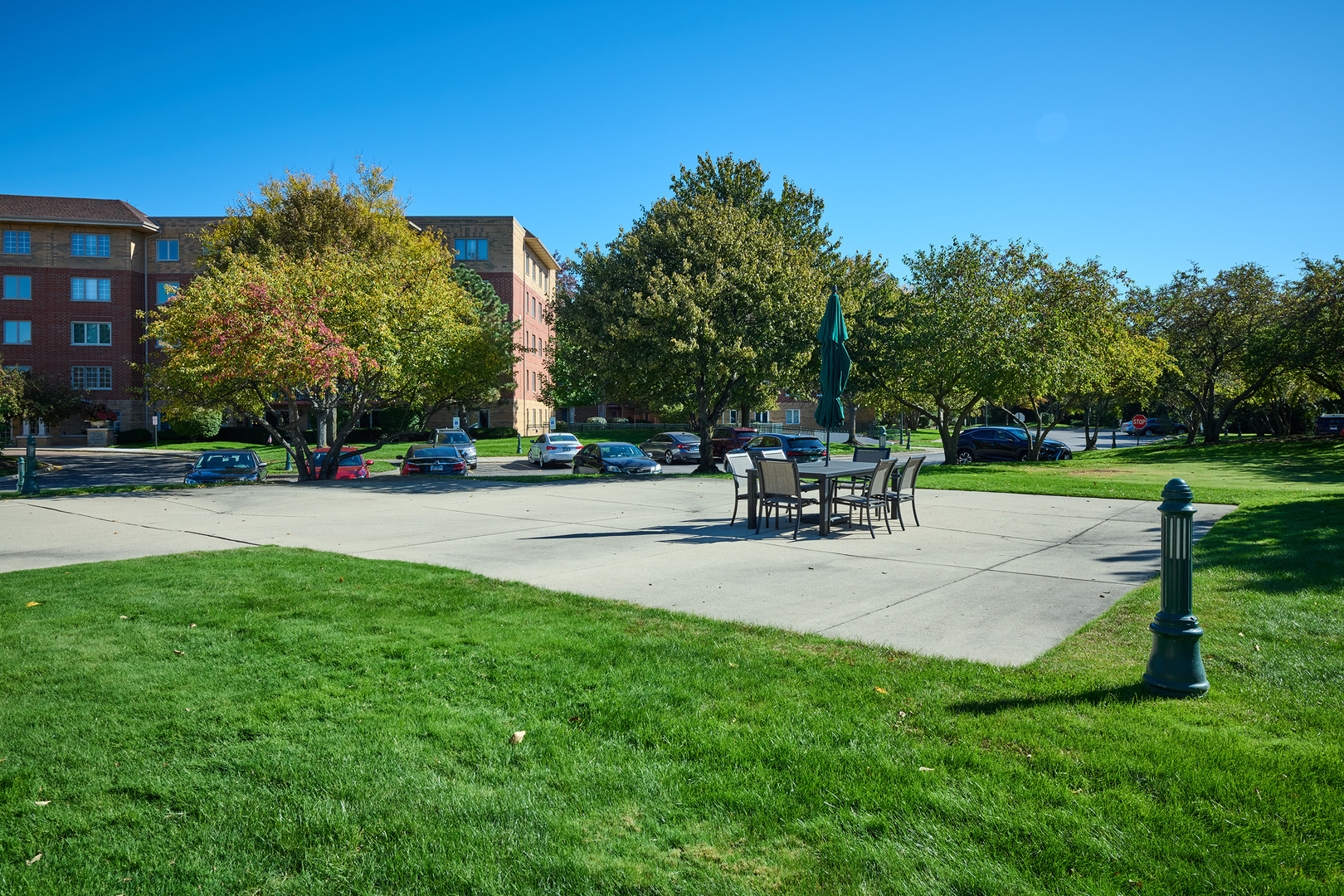 740 Creekside Drive, Unit 510 Mount Prospect, IL 60056 - Photo 45 of 48 a view of a park with sitting area