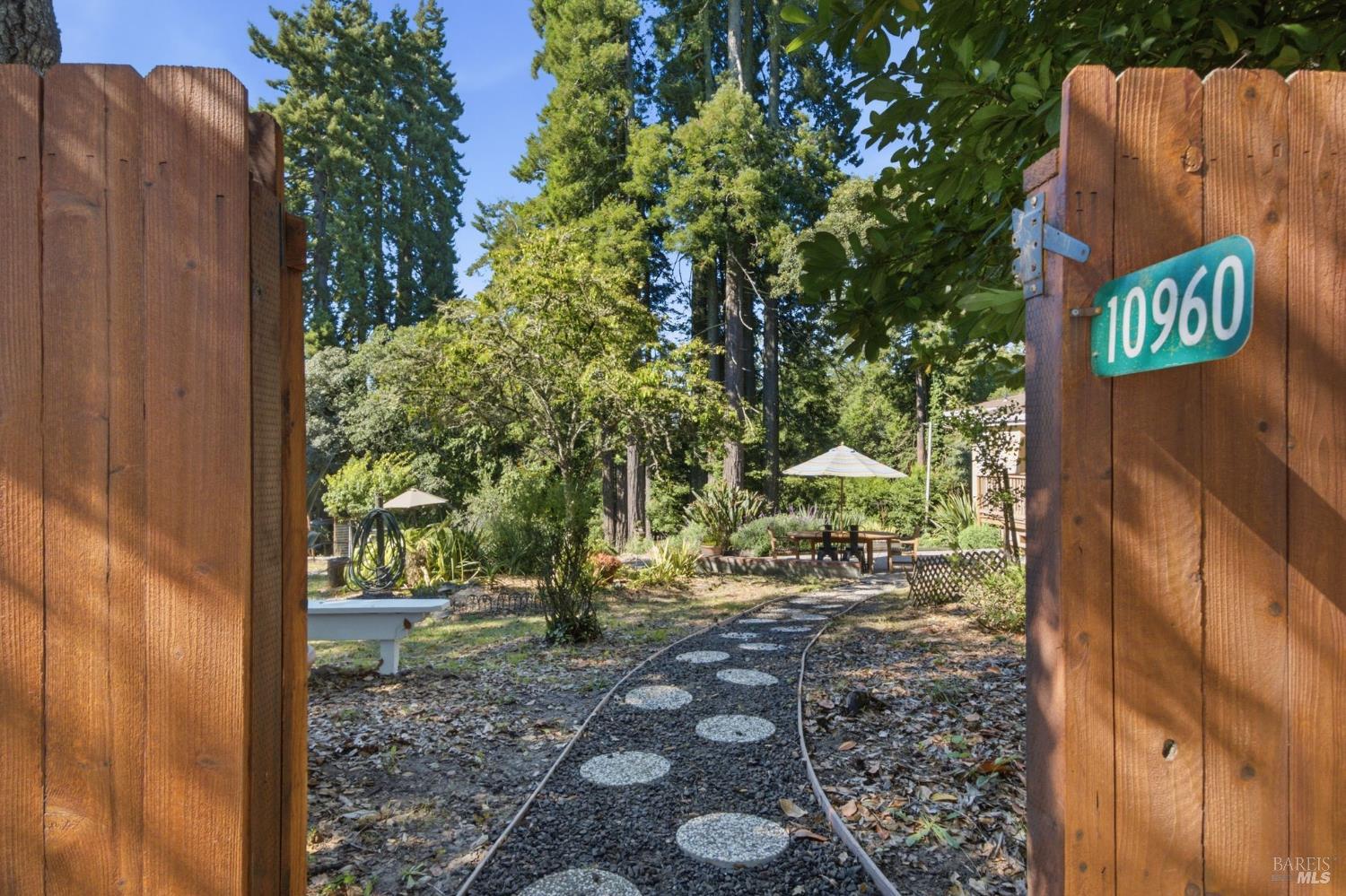10960 Barnett Valley Road Sebastopol, CA 95472 - Photo 19 of 47