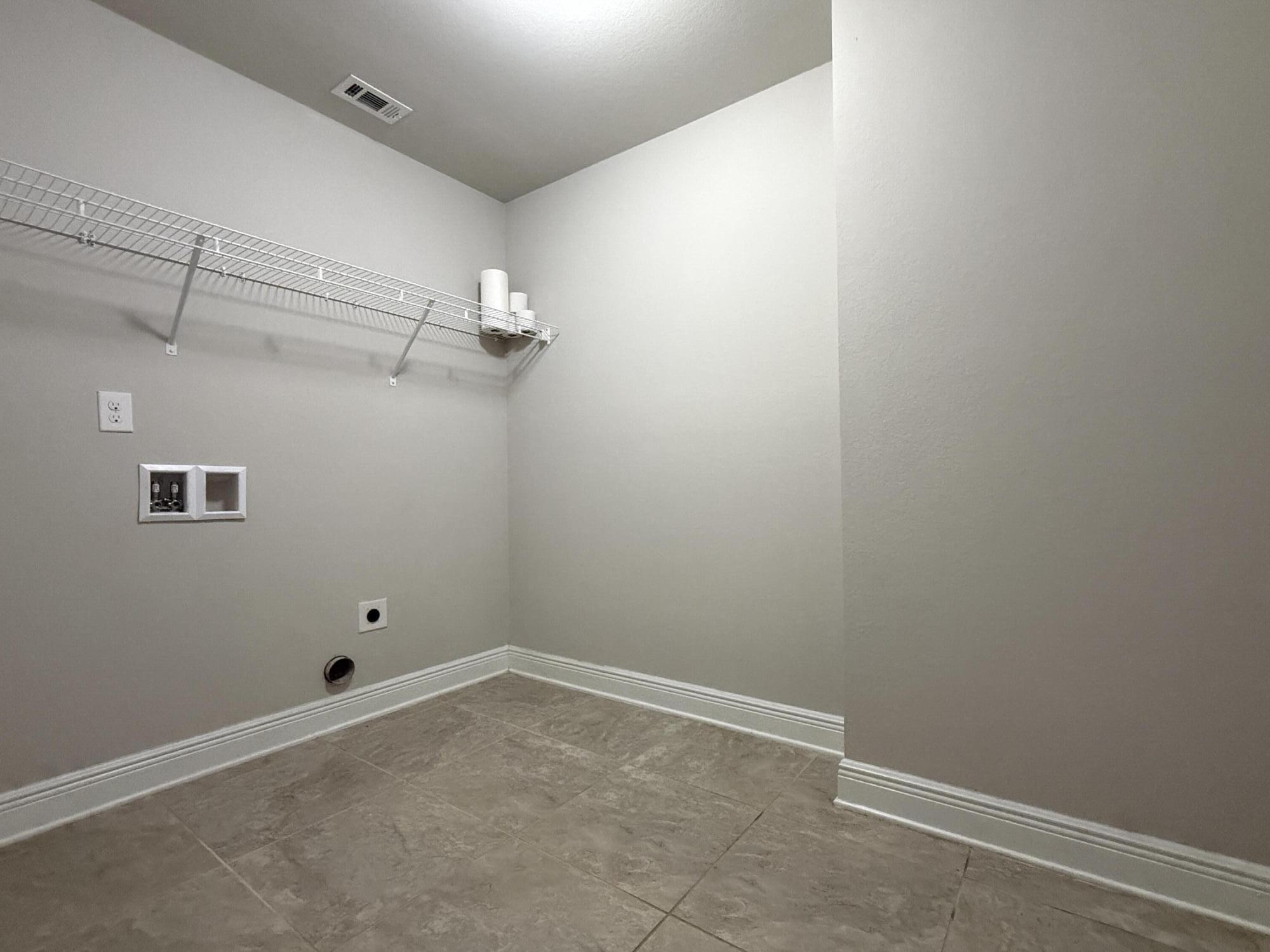 670 Red Fern Road Crestview, FL 32536 - Photo 17 of 58 Laundry Room 2
