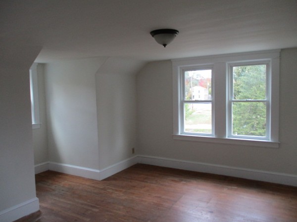 1024 Providence Road Northbridge, MA 01588 - Photo 9 of 11 Gallery Image 9