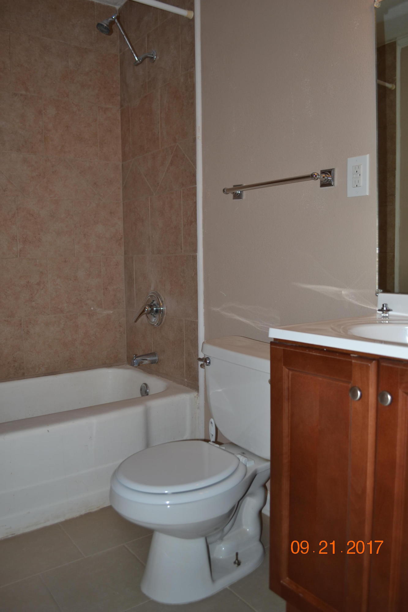216 Haven Road Oliver Springs, TN 37840 - Photo 16 of 23 Full bath 2