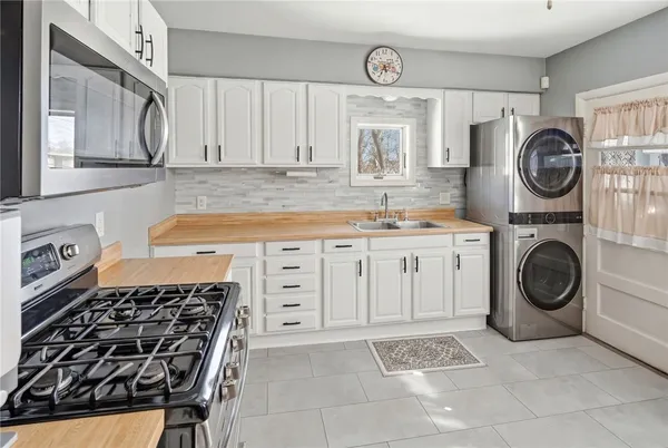 $375,000 | 83 4th Avenue, Woonsocket, RI 02895