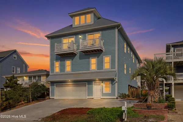 $2,000,000 | 1617 South Shore Drive, Surf City, NC 28445