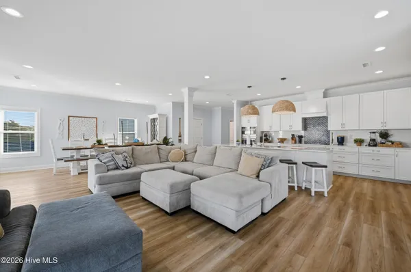 $2,000,000 | 1617 South Shore Drive, Surf City, NC 28445