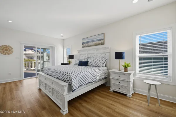 $2,000,000 | 1617 South Shore Drive, Surf City, NC 28445