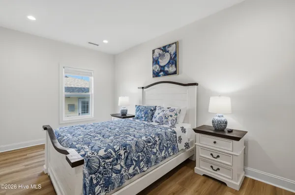 $2,000,000 | 1617 South Shore Drive, Surf City, NC 28445