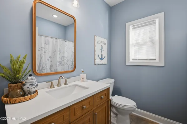 $2,000,000 | 1617 South Shore Drive, Surf City, NC 28445