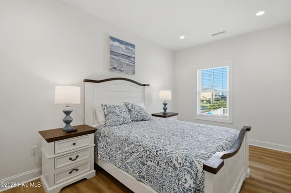 $2,000,000 | 1617 South Shore Drive, Surf City, NC 28445