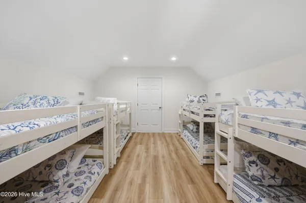 $2,000,000 | 1617 South Shore Drive, Surf City, NC 28445