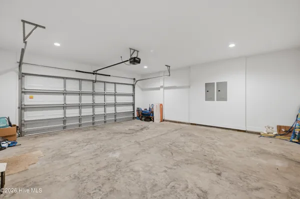 $2,000,000 | 1617 South Shore Drive, Surf City, NC 28445