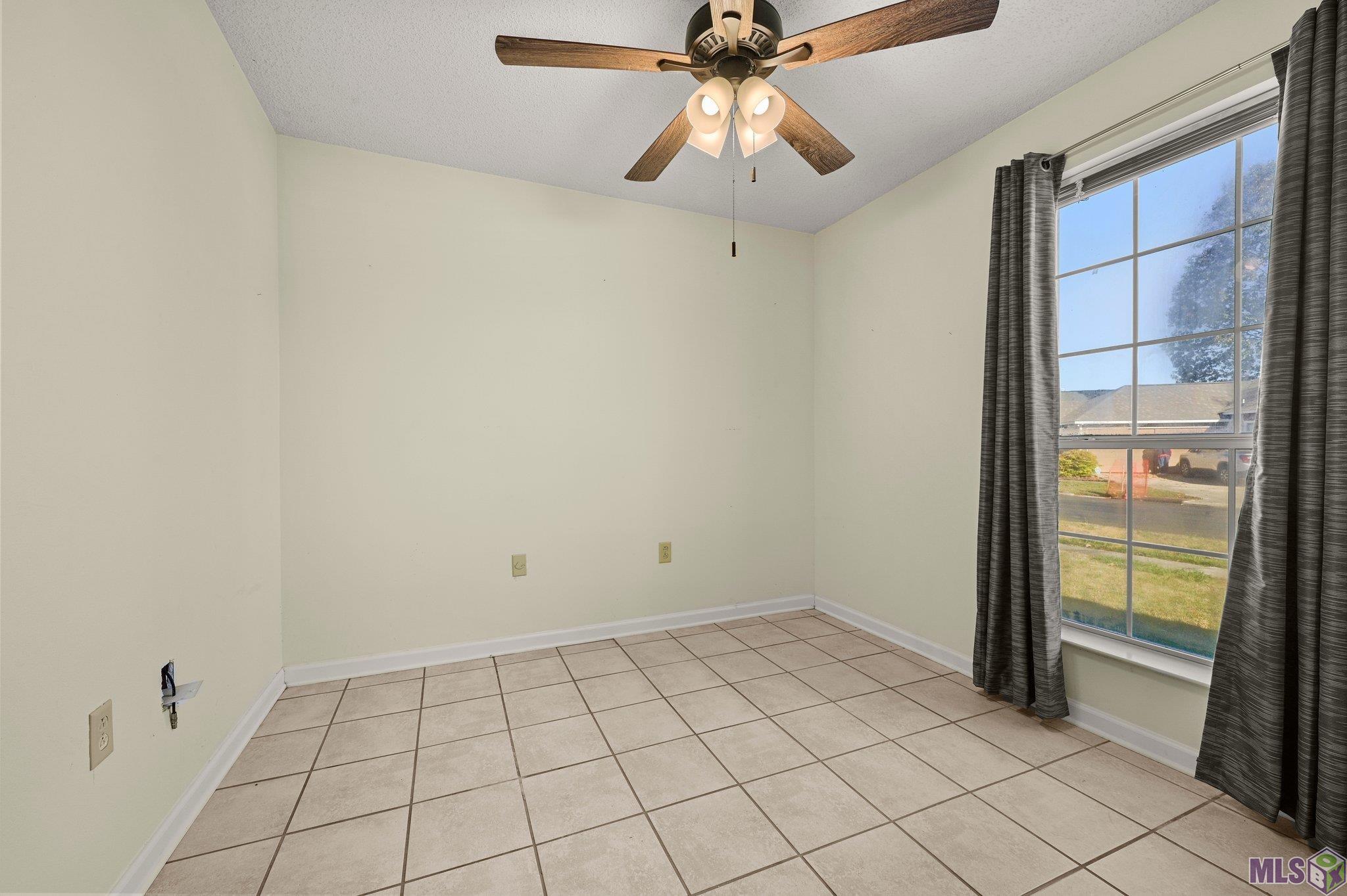 2074 Spring Ridge Avenue Baton Rouge, LA 70816 - Photo 13 of 17