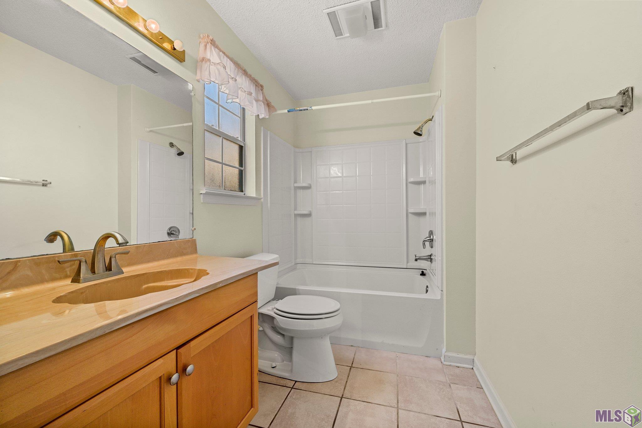 2074 Spring Ridge Avenue Baton Rouge, LA 70816 - Photo 15 of 17