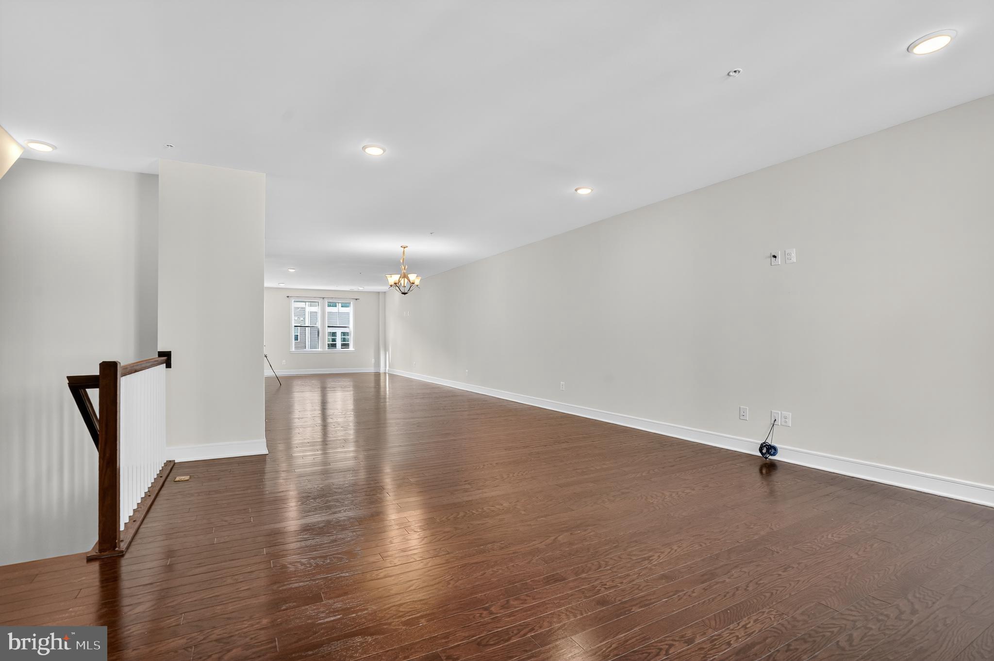 41956 Pickwick Mill Terrace Aldie, VA 20105 - Photo 11 of 47 Living Room