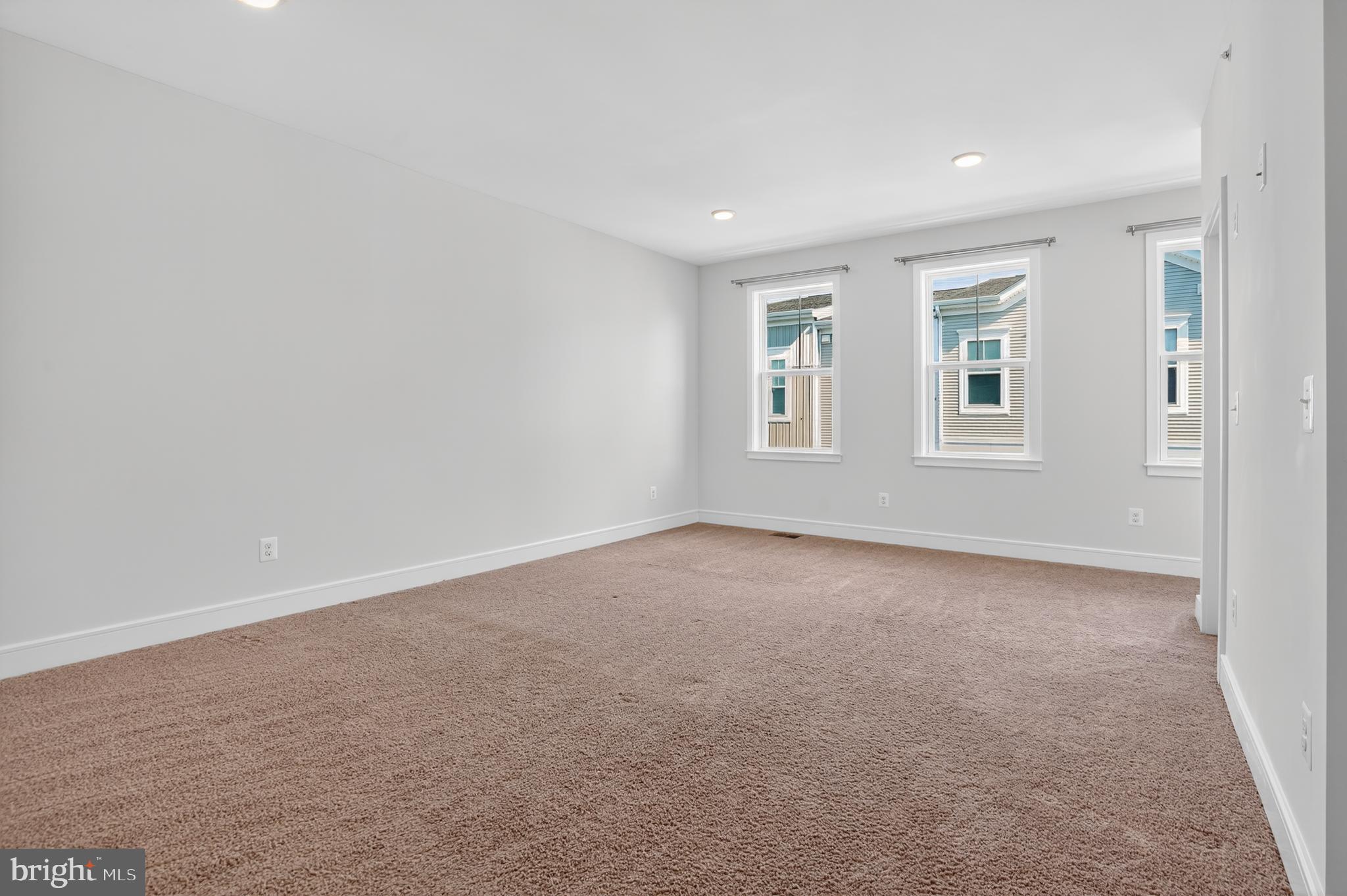 41956 Pickwick Mill Terrace Aldie, VA 20105 - Photo 20 of 47 Primary Bedroom