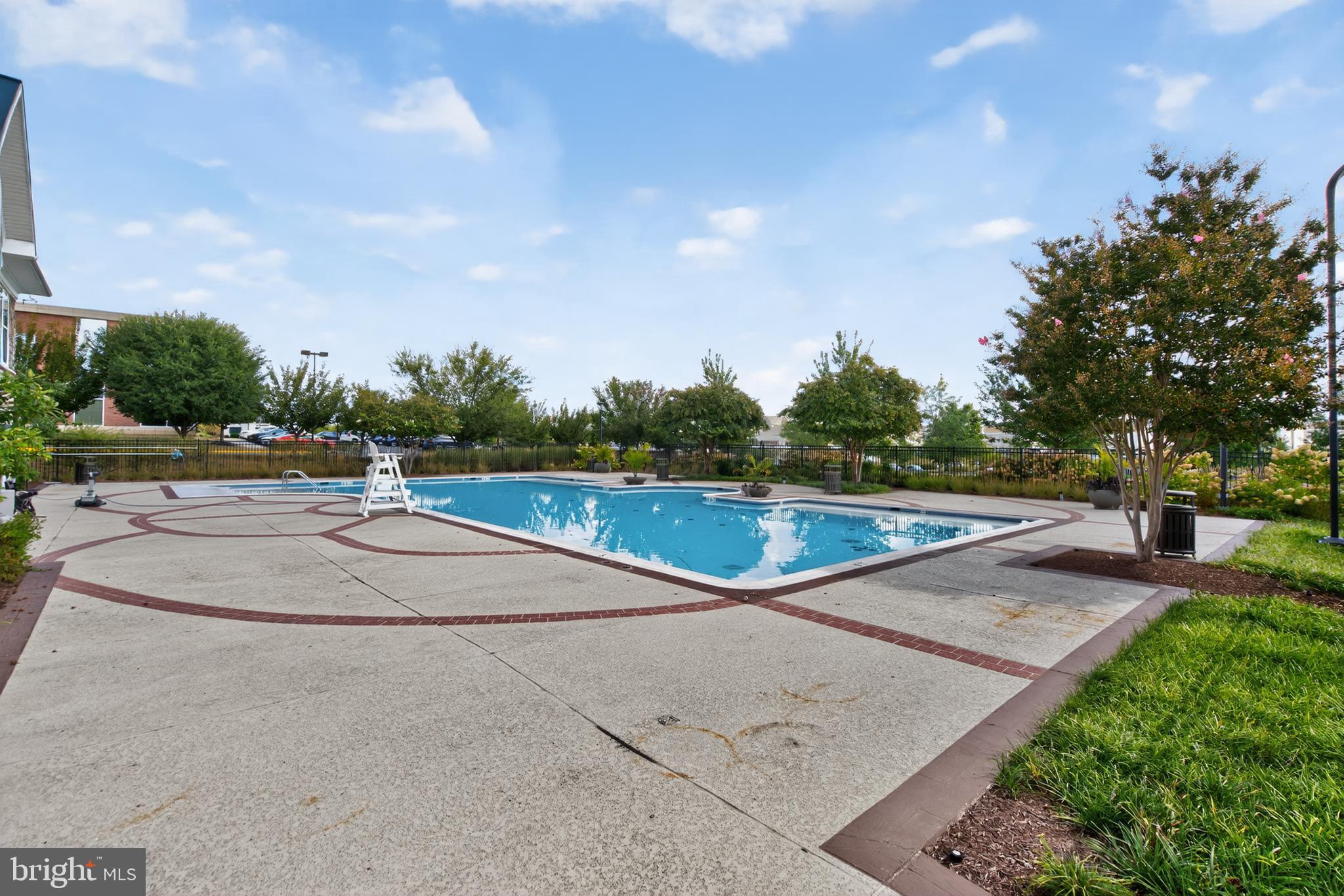 41956 Pickwick Mill Terrace Aldie, VA 20105 - Photo 37 of 47 Stone Mill Community Pool