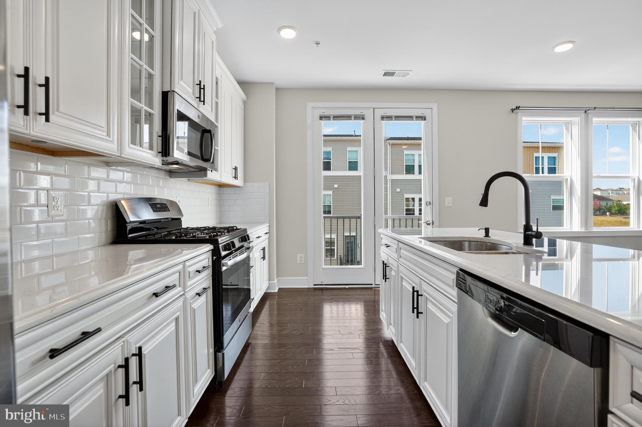 41956 Pickwick Mill Terrace Aldie, VA 20105 - Photo 4 of 47 Kitchen