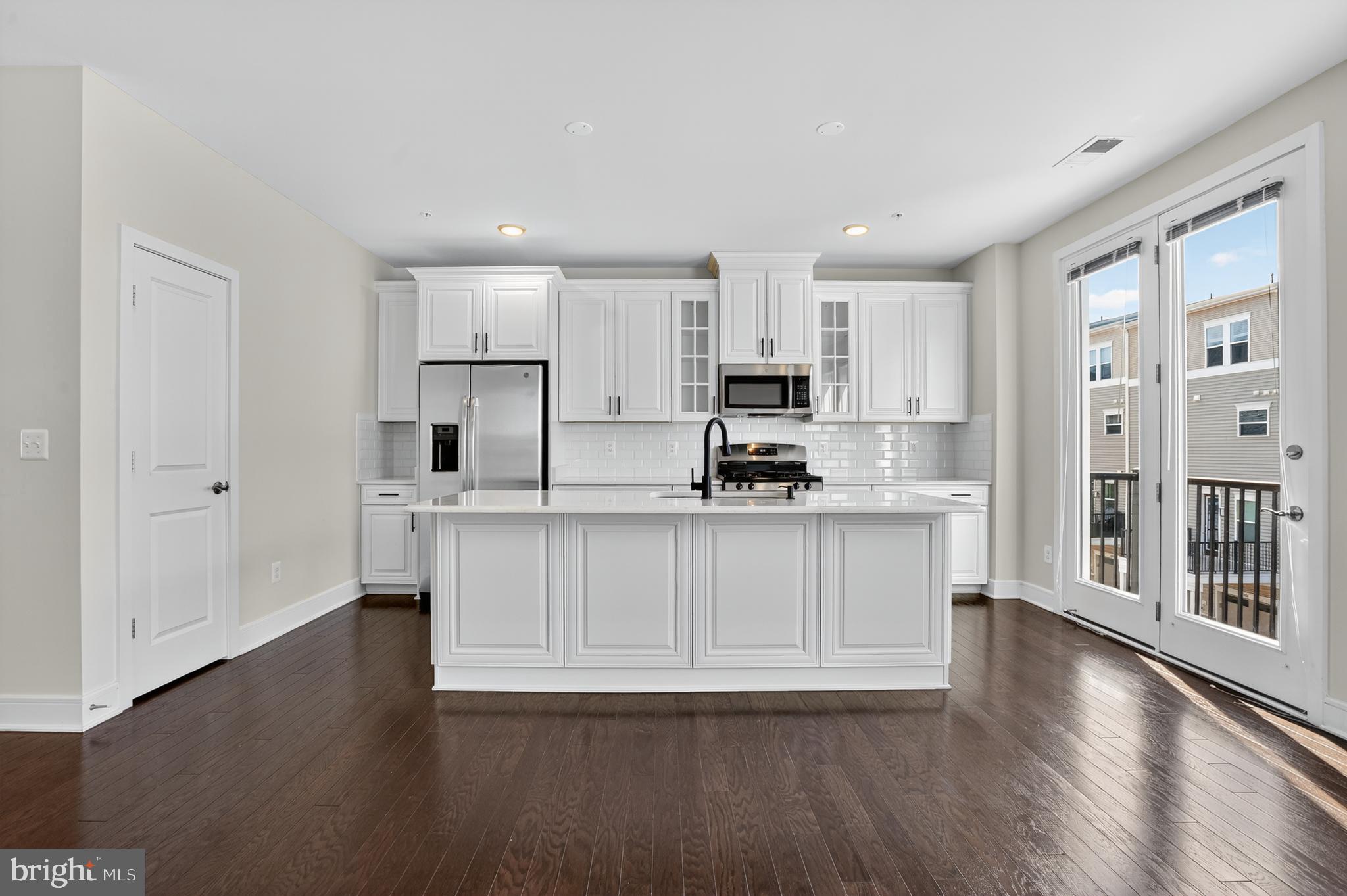 41956 Pickwick Mill Terrace Aldie, VA 20105 - Photo 7 of 47 Kitchen