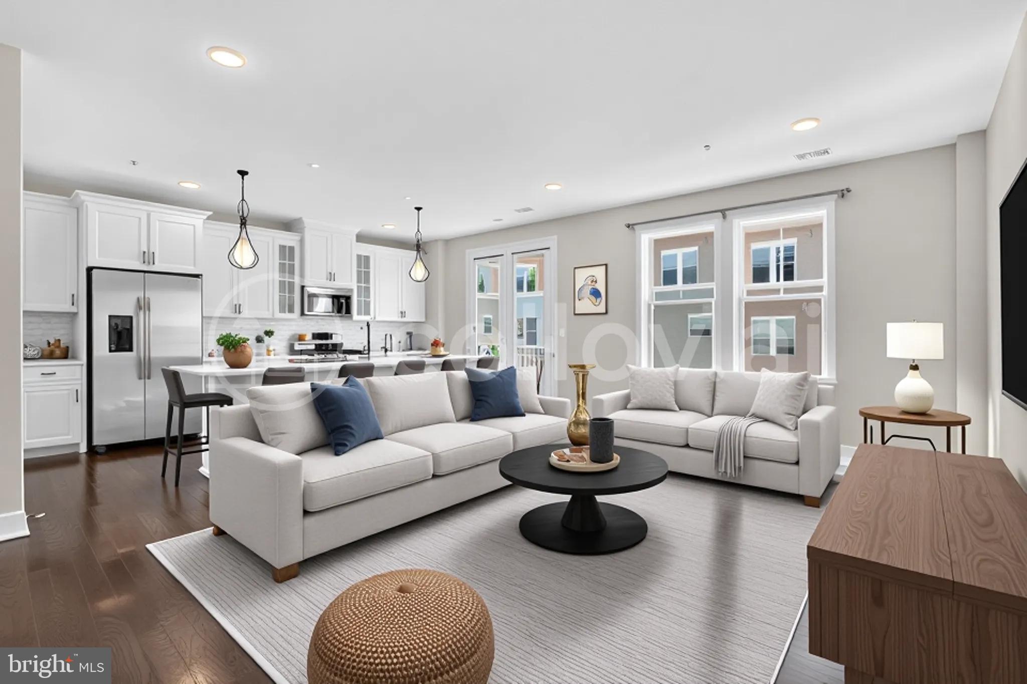 41956 Pickwick Mill Terrace Aldie, VA 20105 - Photo 8 of 47 Family Room - Virtually Staged