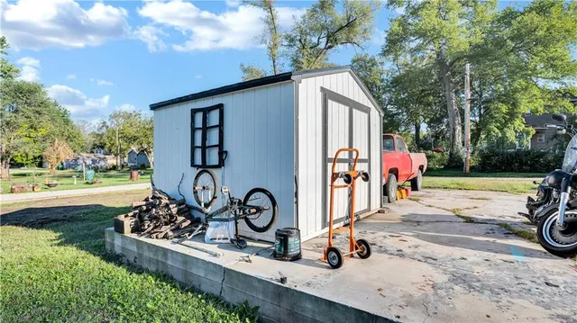 $163,000 | 835 Brown Avenue, Osawatomie, KS 66064