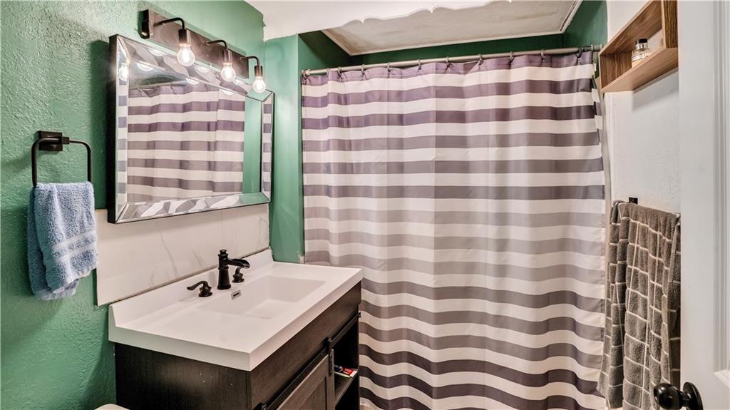 835 Brown Avenue Osawatomie, KS 66064 - Photo 9 of 12