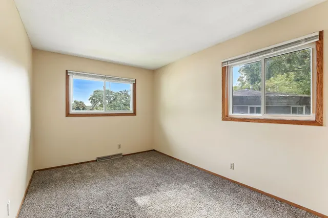 $495,000 | 502 Shadyside Circle, Hopkins, MN 55343