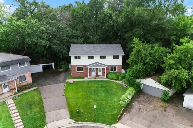 $495,000 | 502 Shadyside Circle, Hopkins, MN 55343