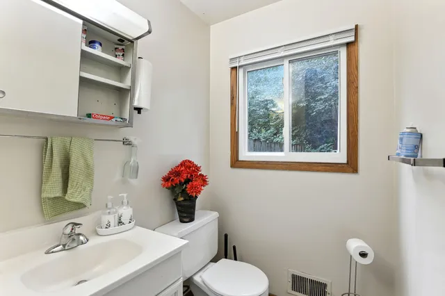 $495,000 | 502 Shadyside Circle, Hopkins, MN 55343