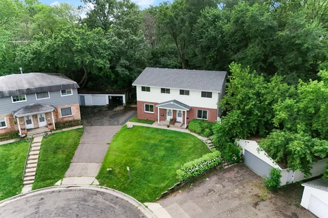 $495,000 | 502 Shadyside Circle, Hopkins, MN 55343