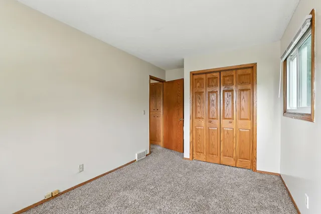 $495,000 | 502 Shadyside Circle, Hopkins, MN 55343