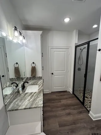 $400,000 | 11042 Oak Spgs Cove, Tyler, TX 75703