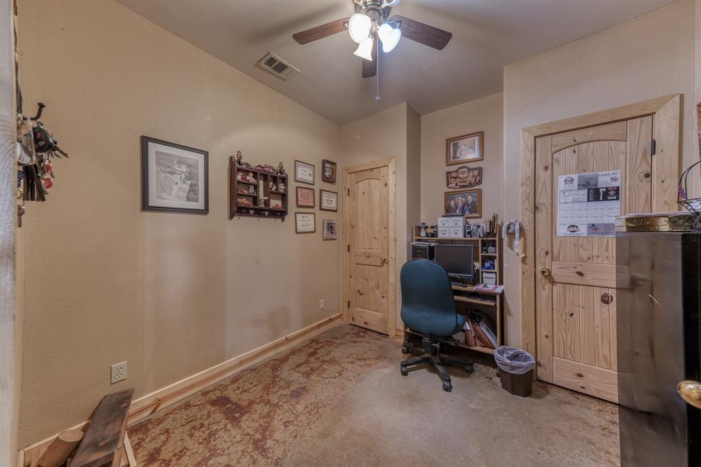 2975 North Fm 1702 Hamilton, TX 76531 - Photo 12 of 35 a view of a workspace with closet