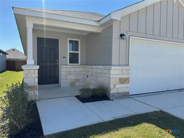 $2,100 | 936 Heartseed Avenue, New Braunfels, TX 78130