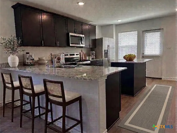 $2,100 | 936 Heartseed Avenue, New Braunfels, TX 78130