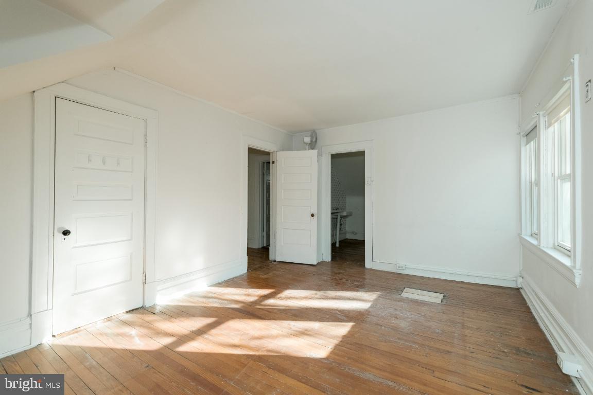 505 Hawthorn Road Baltimore, MD 21210 - Photo 37 of 46