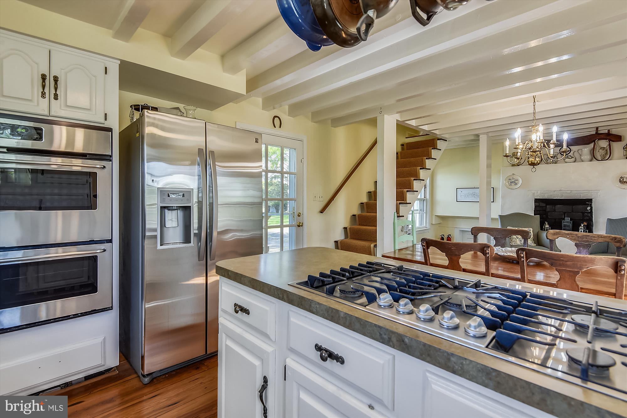 20209 St Louis Road Purcellville, VA 20132 - Photo 23 of 62 a kitchen with stainless steel appliances granite countertop a refrigerator and a stove