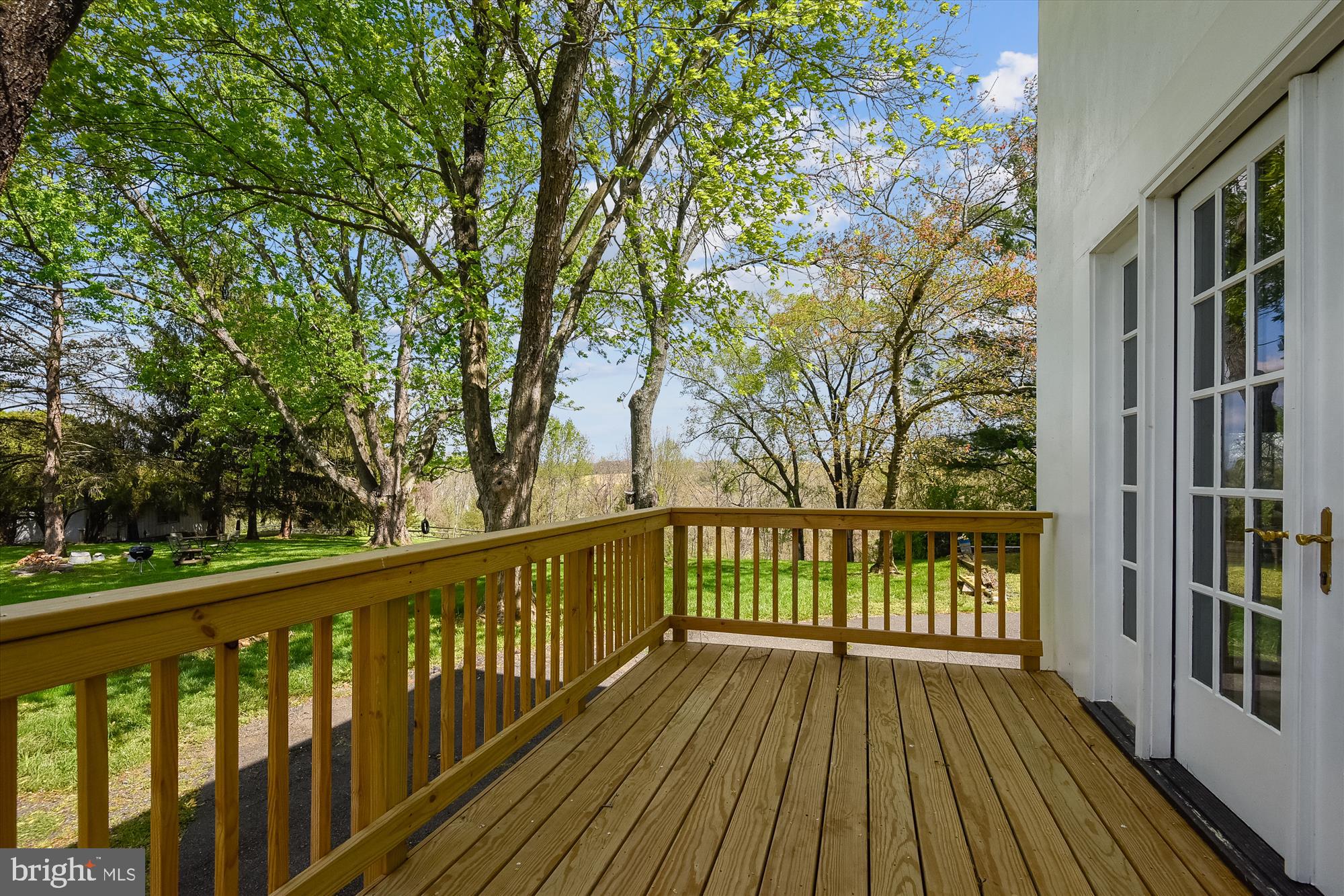 20209 St Louis Road Purcellville, VA 20132 - Photo 50 of 62 a view of balcony with wooden floor and fence