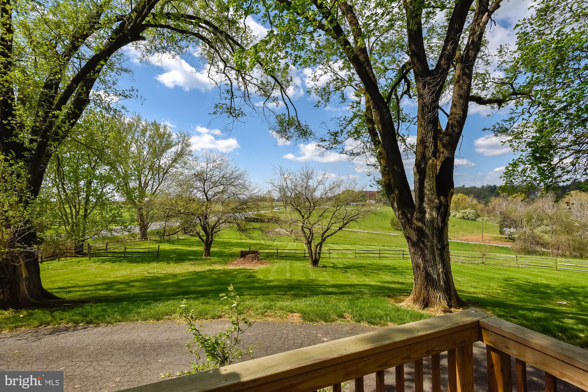 20209 St Louis Road Purcellville, VA 20132 - Photo 59 of 62 a view of an outdoor space with a garden