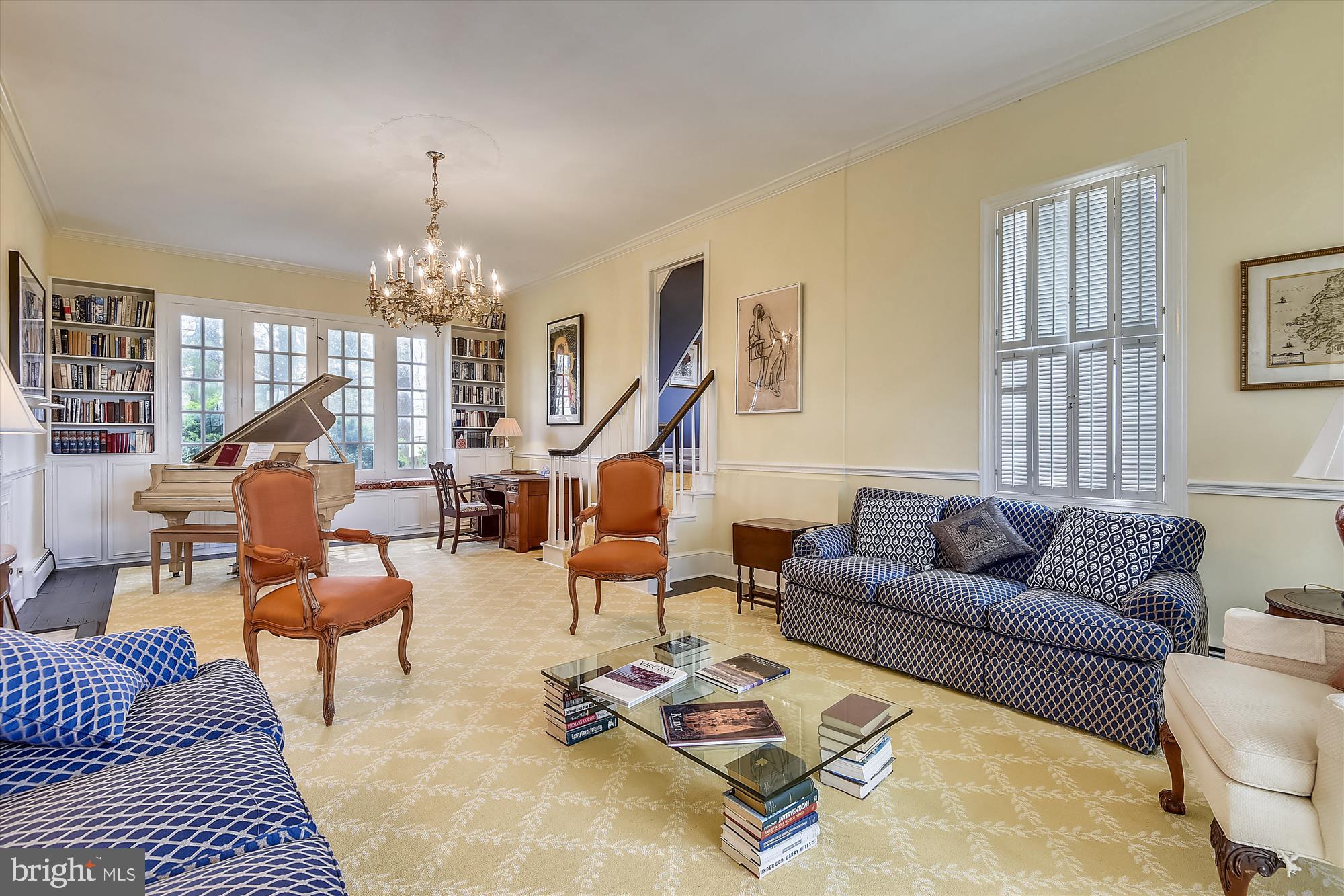 20209 St Louis Road Purcellville, VA 20132 - Photo 10 of 62 a living room with furniture and a chandelier