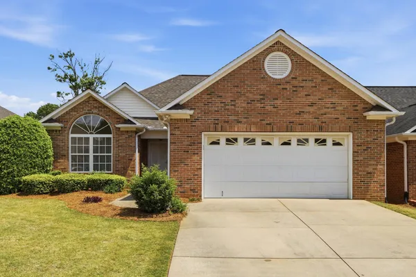 $325,000 | 69 Arbours W Lane, Moore, SC 29369