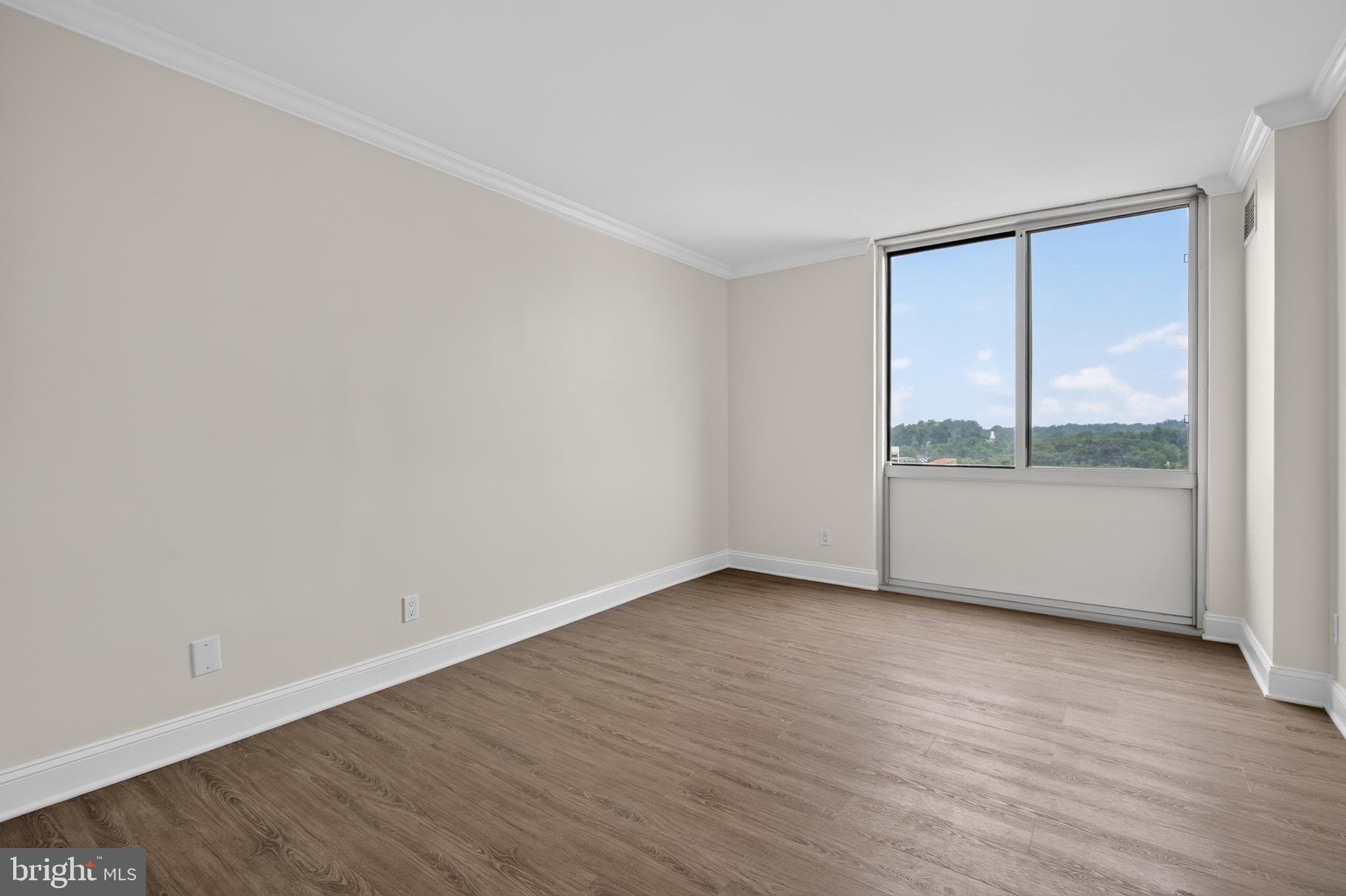 5101 River Road, Unit 1515 Bethesda, MD 20816 - Photo 25 of 33 Second Bedroom
