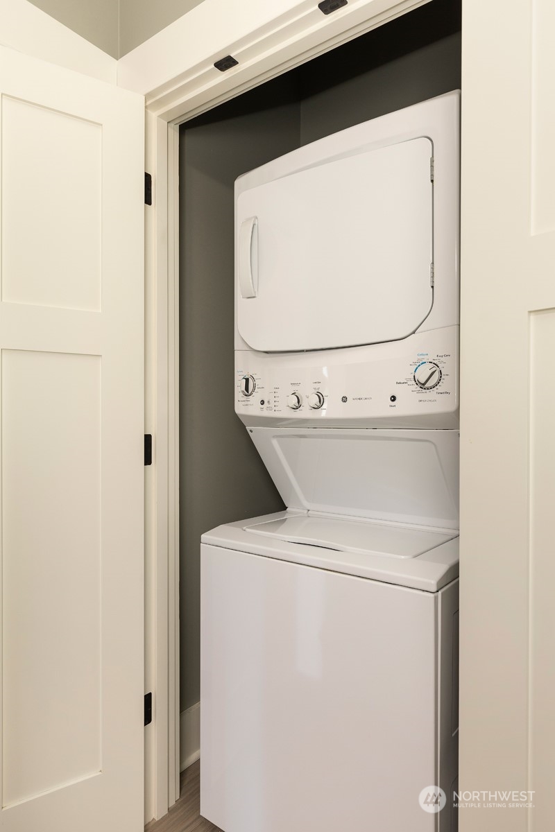 110 North 76th Street Seattle, WA 98103 - Photo 27 of 36 a utility room with dryer and washer