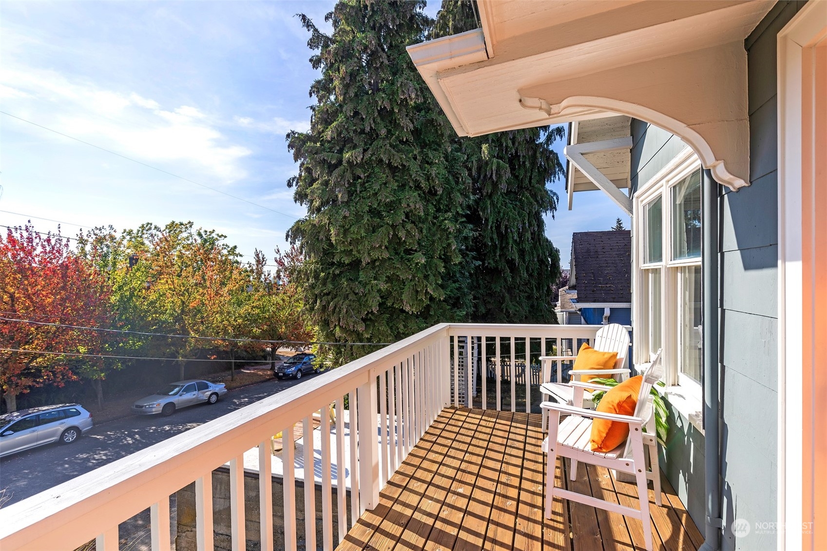 110 North 76th Street Seattle, WA 98103 - Photo 3 of 36 a view of balcony with furniture