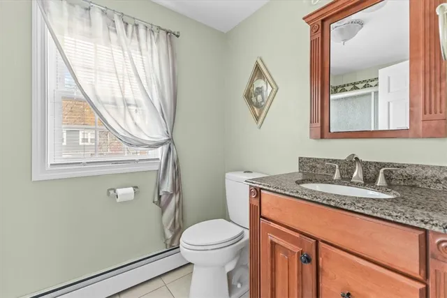 $689,000 | 1 Cheshire Drive, Barrington, RI 02806