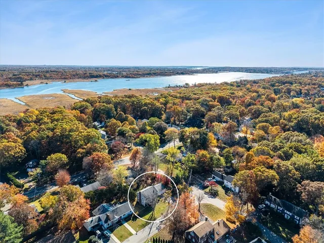 $689,000 | 1 Cheshire Drive, Barrington, RI 02806