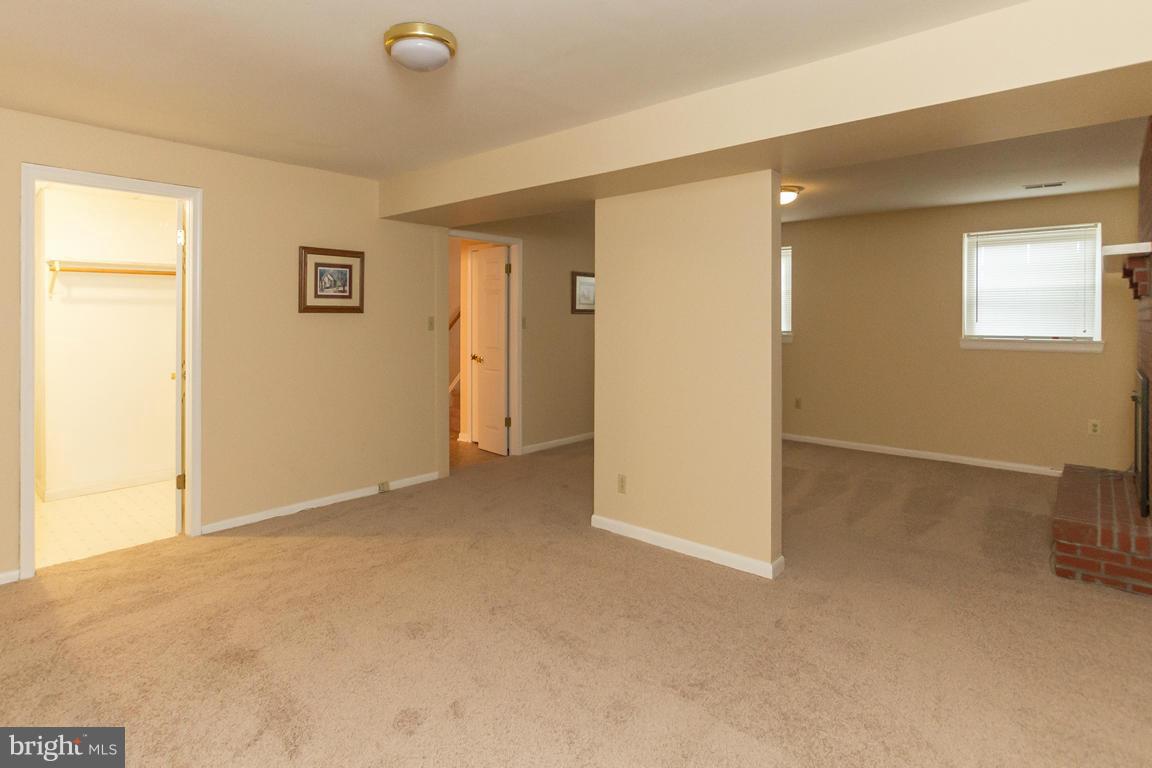 17615 Grace Road Hampstead, MD 21074 - Photo 10 of 30 an empty room with windows