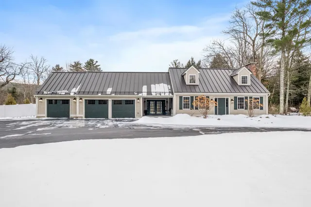 $1,050,000 | 771 Gilford Avenue, Gilford, NH 03249