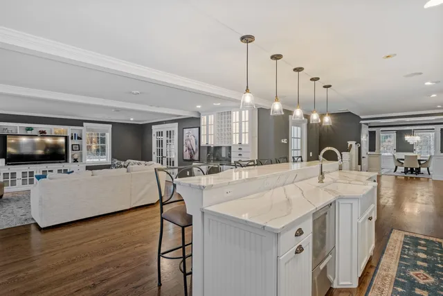 $1,050,000 | 771 Gilford Avenue, Gilford, NH 03249