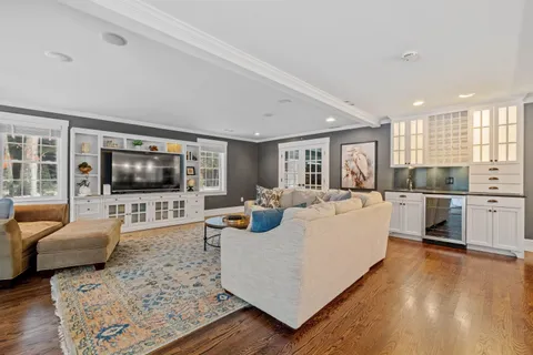 $1,050,000 | 771 Gilford Avenue, Gilford, NH 03249